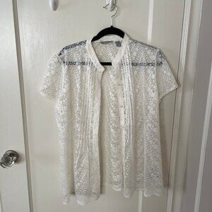 Liz Claiborne - White Lacy Shortsleeve Collared Button-Up